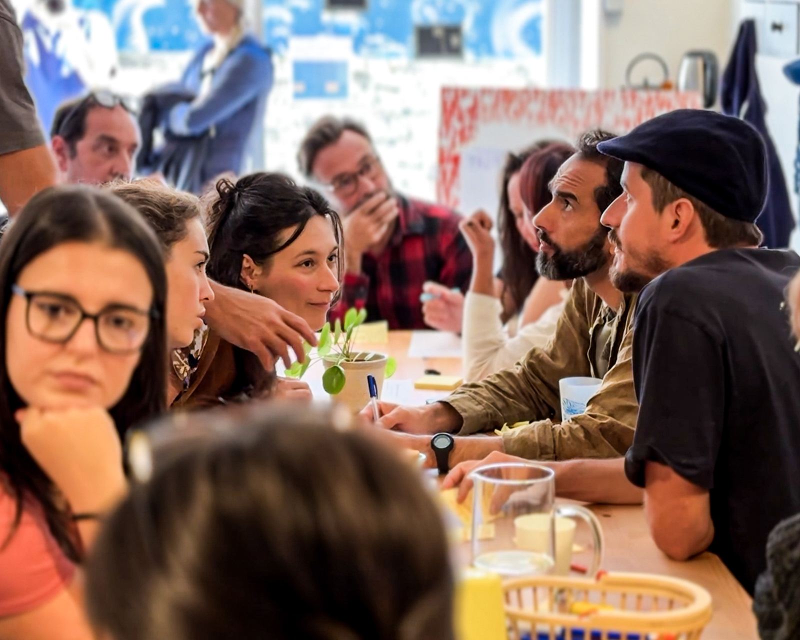 Group at the SpazioMAR workshop table